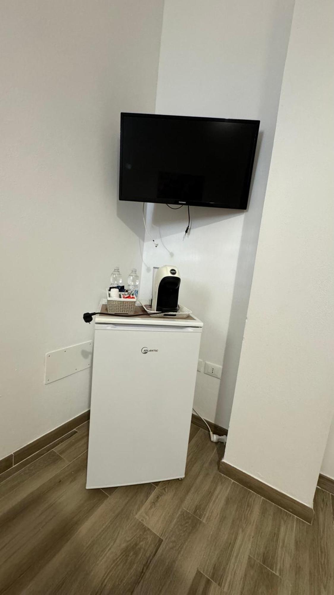 乌瓜诺拉基耶萨Carpentry住宿加早餐旅馆 外观 照片